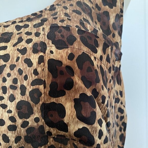 𝅺LINE silk leopard print tank top - Picture 3 of 7